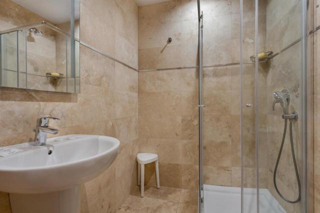 Plaza Hotels