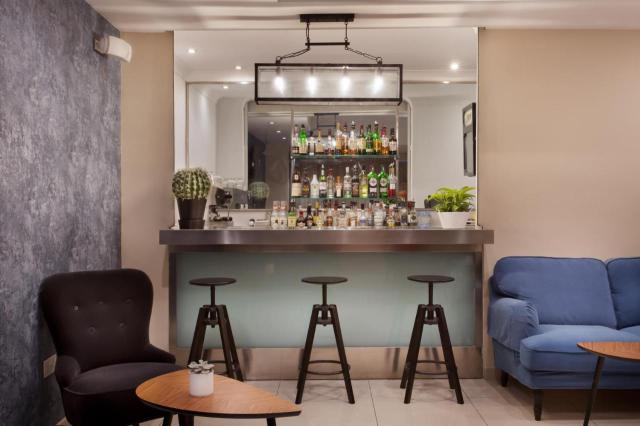 Plaza Hotels