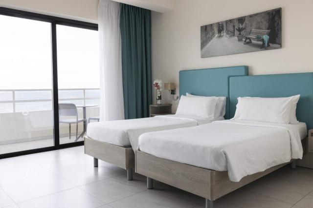 Riviera Resort & Spa