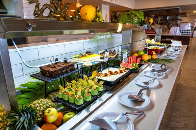 Riviera Resort & Spa