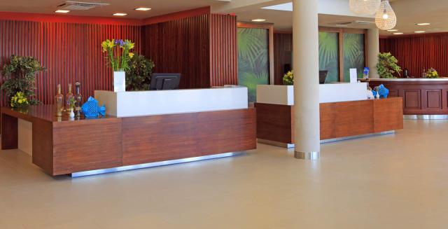 Riviera Resort & Spa