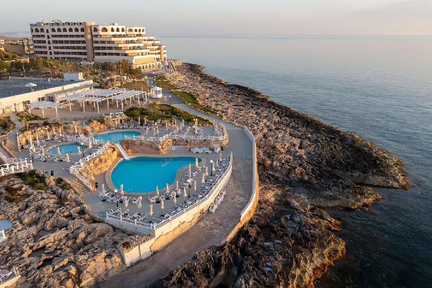Radisson Blu St. Julian's