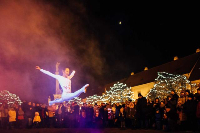 Történelmi időutazás advent idején Nagyszombat