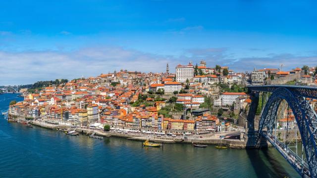 Ezerarcú Portugália