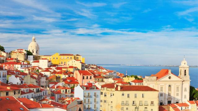 Ezerarcú Portugália