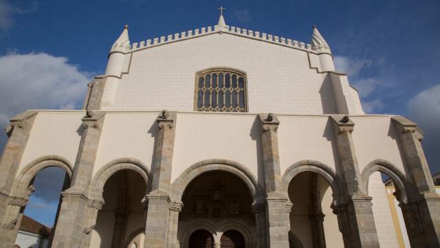 Ezerarcú Portugália