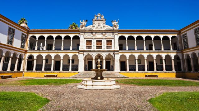Ezerarcú Portugália