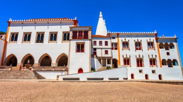 Ezerarcú Portugália