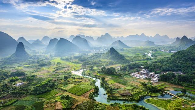 Kína És Hongkong Csodái