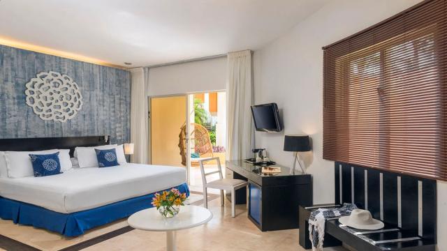 Ocean Maya Royale
