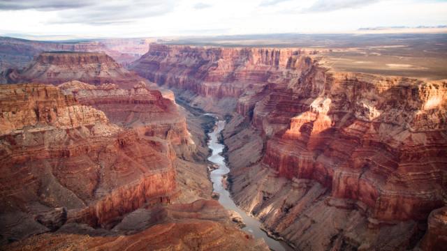 Usa - A Nyugati Part Fényei És A Grand Canyon