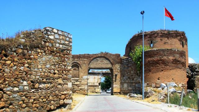Izmir És Isztambul: Időutazás Törökország Szívében