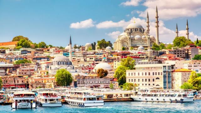 Izmir És Isztambul: Időutazás Törökország Szívében