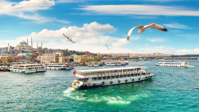 Izmir És Isztambul: Időutazás Törökország Szívében