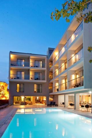 Oktober Hotel
