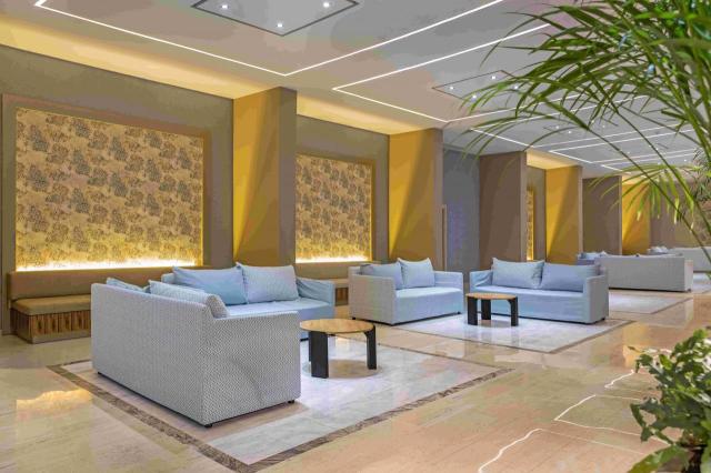 Kresten Royal Vilas & Spa
