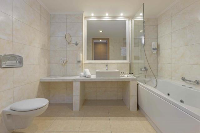 Kresten Royal Vilas & Spa