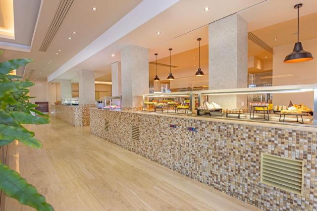 Kresten Royal Vilas & Spa