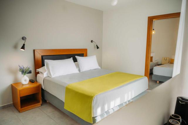 Amphitryon Boutique Hotel