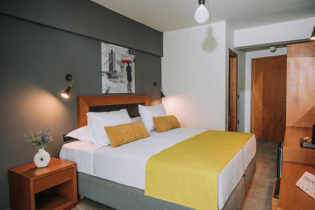 Amphitryon Boutique Hotel
