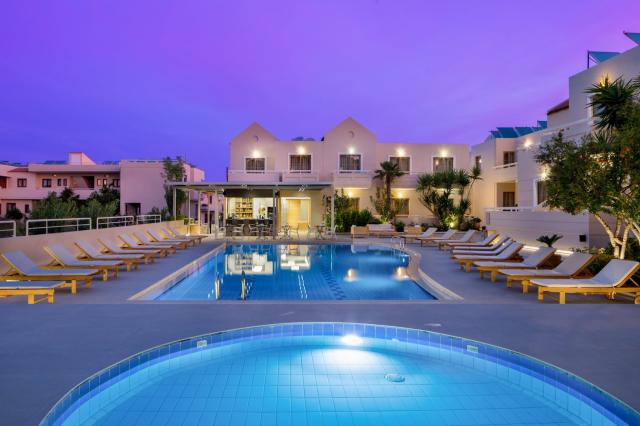Oscar Suites & Village Hotel