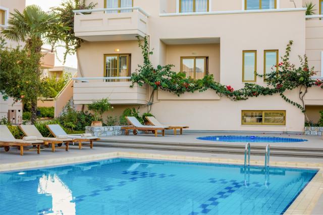 Oscar Suites & Village Hotel