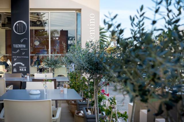 Oscar Suites & Village Hotel