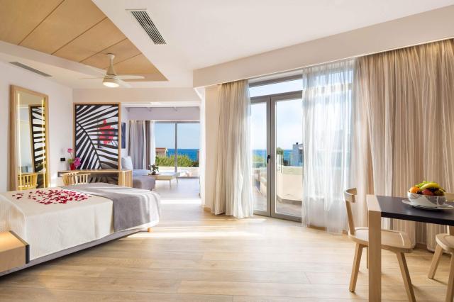 Oscar Suites & Village Hotel