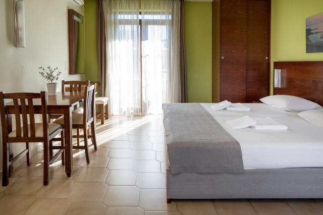 Oscar Suites & Village Hotel