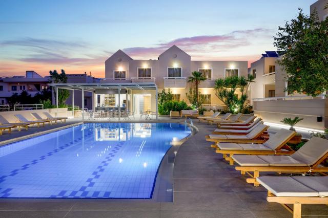 Oscar Suites & Village Hotel