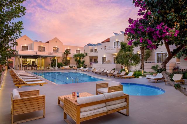 Oscar Suites & Village Hotel