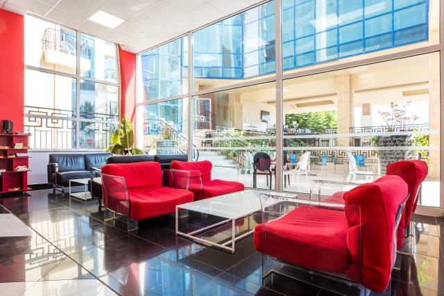 Blue Pearl Hotel 