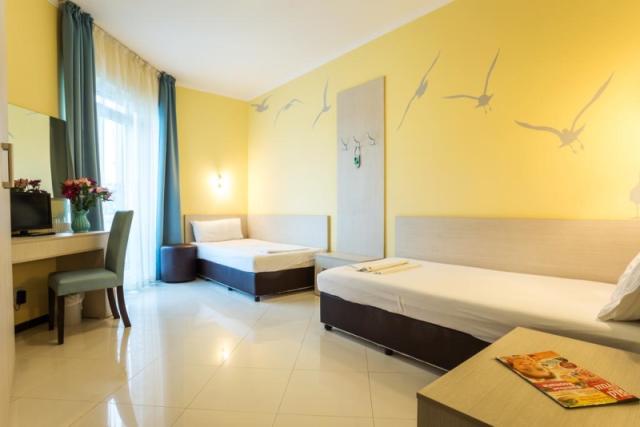 Blue Pearl Hotel 