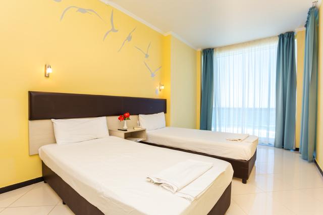 Blue Pearl Hotel 