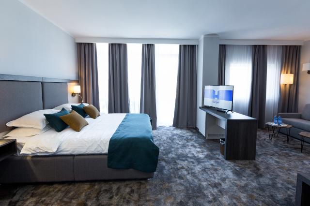 Best Western Plus Premium Inn & Casino