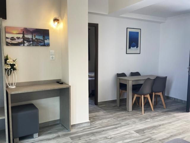 Romanias Apartments
