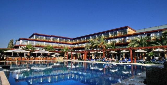  All Senses Ocean Blue Seaside Resort & Spa