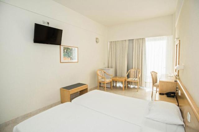 Riviera Hotel