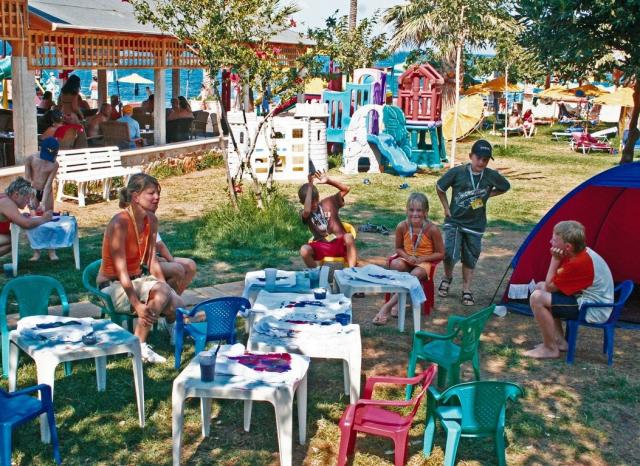 Eri Beach & Village