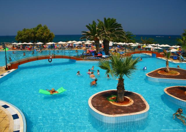 Eri Beach & Village