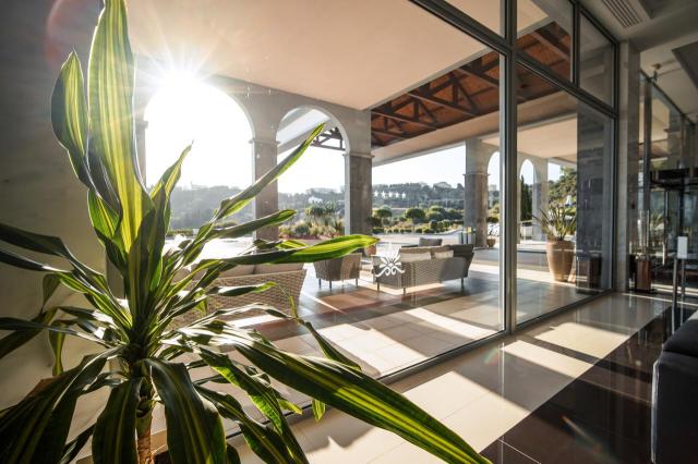 Atrium Platinum