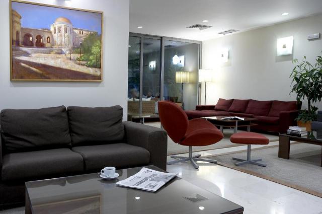Angela Suites