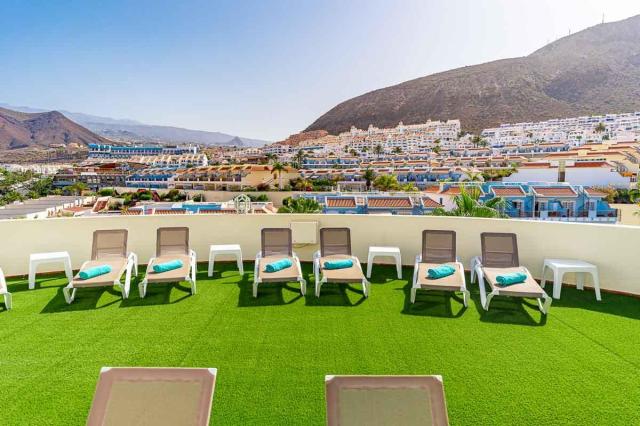 Klayman Olivina Aparthotel