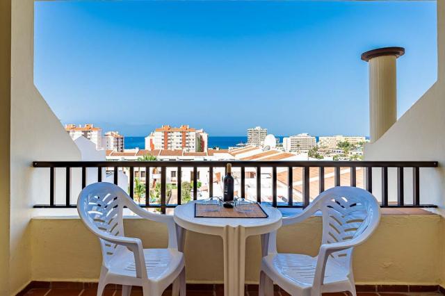 Klayman Olivina Aparthotel