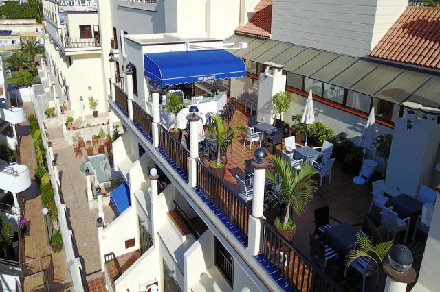 Klayman Olivina Aparthotel