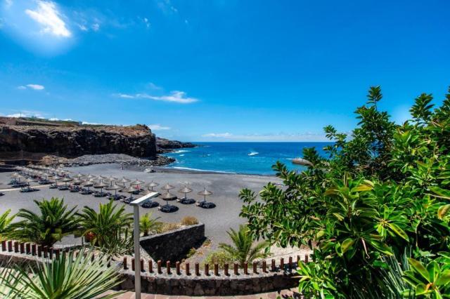 Atlantic Holiday Hotel