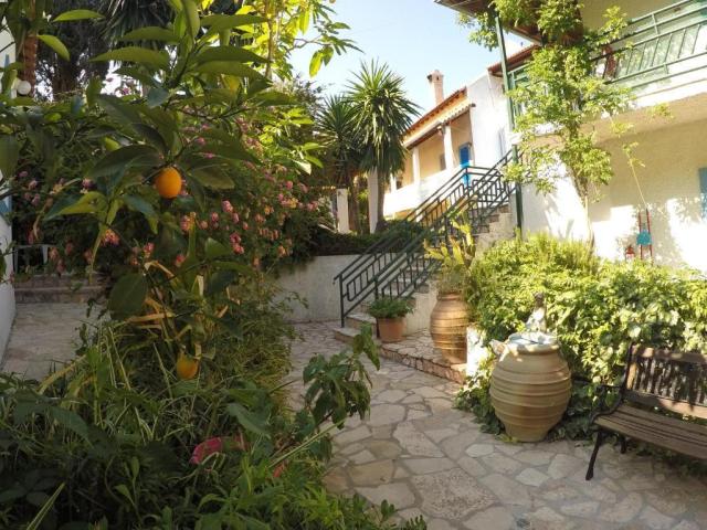 Andromaches Holiday Apartments