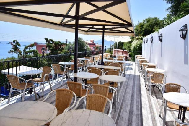 Lido Corfu Sun