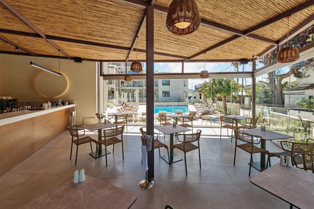 Inea Hotel & Suites