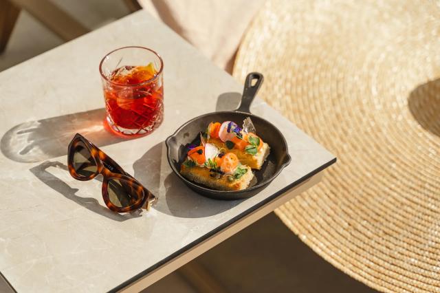 Inea Hotel & Suites